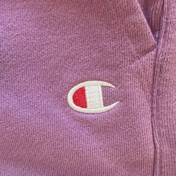 NWOT Champion lavender reverse weave sweatshorts in size L - Picture 2 of 6